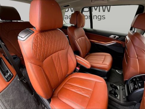 Used 2024 BMW X7 xDrive40i AWD/4WD image 25