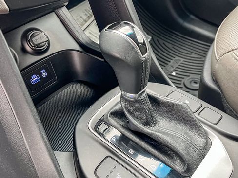 Used 2017 Hyundai Santa Fe Sport 2.0T image 18