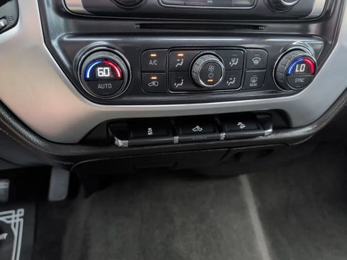 Used 2016 GMC Sierra 1500 SLE w/ SLE Value Package AWD/4WD image 16