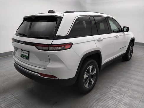 Used 2022 Jeep Grand Cherokee Limited 4xe w/ Luxury Tech Group II AWD/4WD image 10