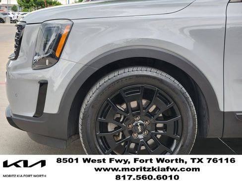 Certified 2022 Kia Telluride SX w/ Nightfall Edition Package AWD/4WD image 7