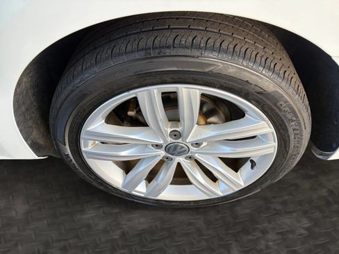 Used 2019 Volkswagen Passat 2.0T Wolfsburg w/ Wheels & Sunroof Package FWD image 43