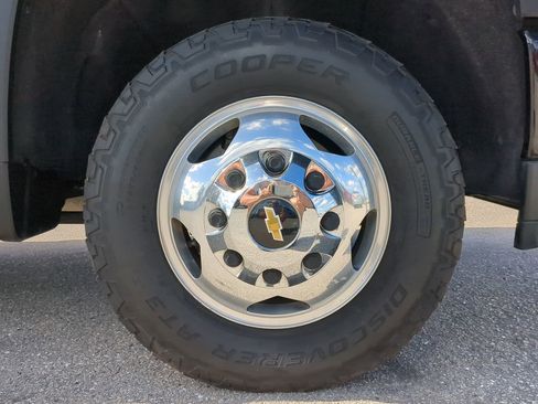 Used 2022 Chevrolet Silverado 3500 High Country image 10