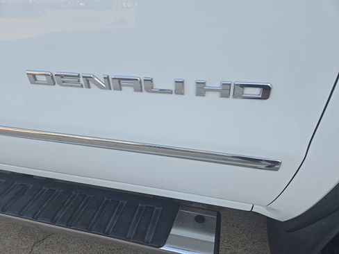Used 2016 GMC Sierra 3500 Denali w/ Duramax Plus Package AWD/4WD image 7