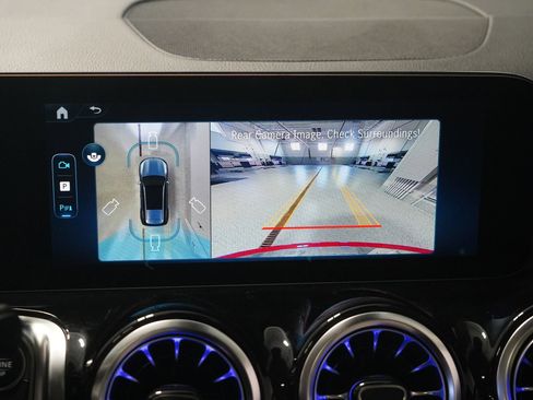 New 2026 Mercedes-Benz GLB 250 4MATIC image 26