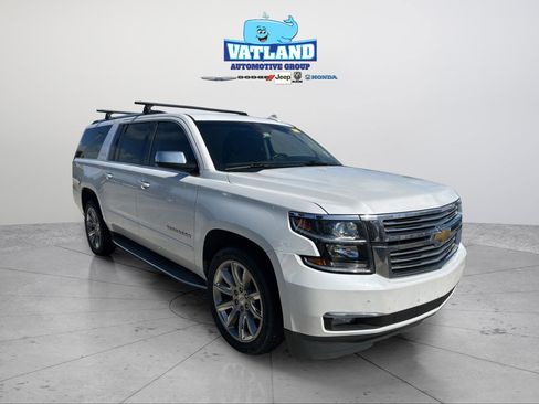 Used 2019 Chevrolet Suburban Premier image 7