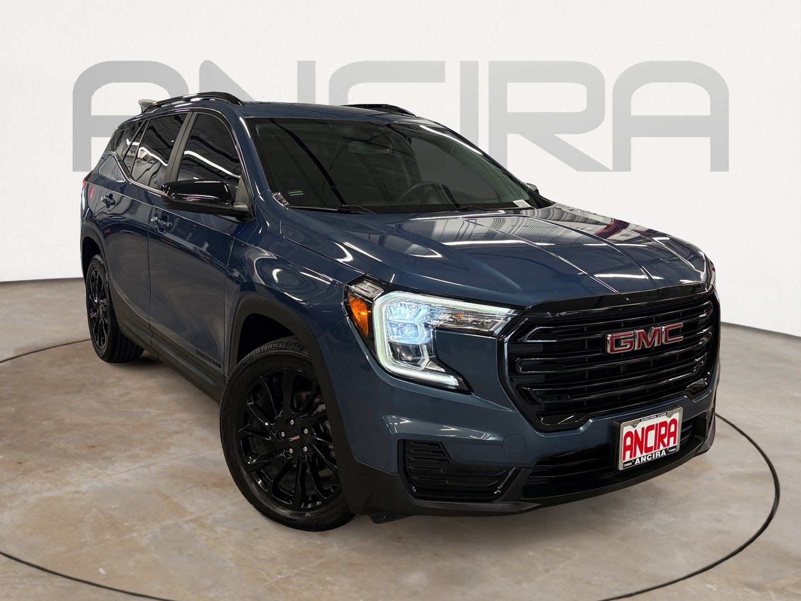 Used 2024 GMC Terrain SLE w/ Elevation Edition FWD image 4