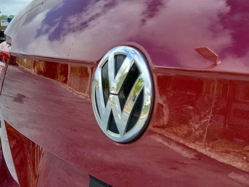 Used 2021 Volkswagen Tiguan SEL image 8