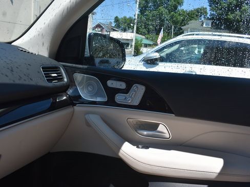 Used 2023 Mercedes-Benz GLE 350 4MATIC image 19