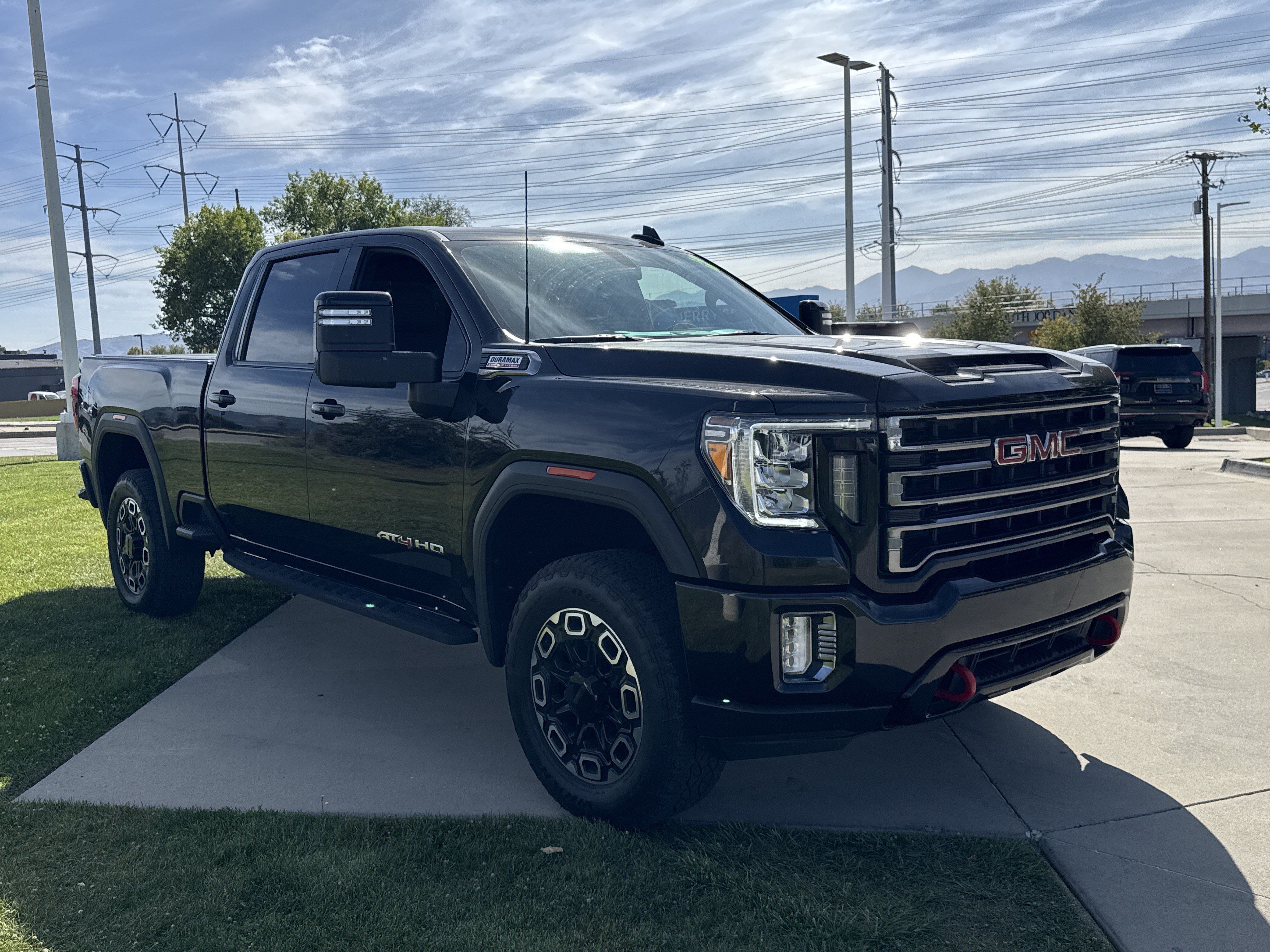 Used 2022 GMC Sierra 3500 AT4 AWD/4WD image 7