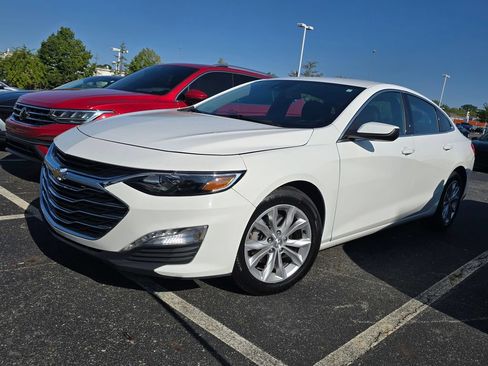 Used 2024 Chevrolet Malibu LT FWD image 3