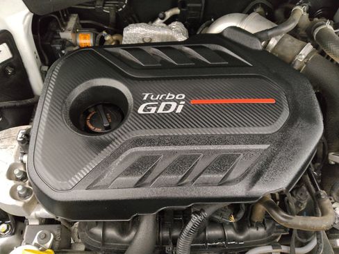 Used 2020 Hyundai Santa Fe Limited w/ Cargo Package FWD image 30