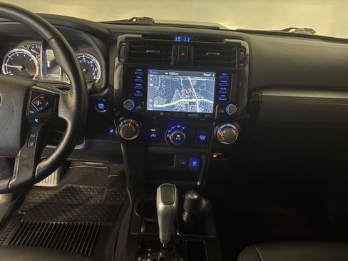 Used 2023 Toyota 4Runner TRD Off-Road Premium AWD/4WD image 20