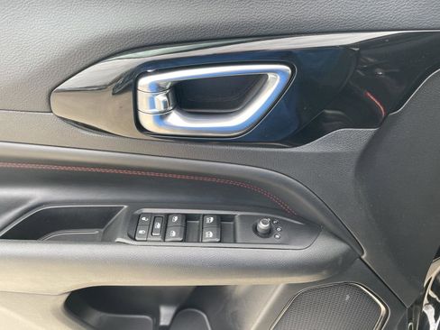 Used 2022 Jeep Compass Trailhawk w/ Sun and Sound Group image 12