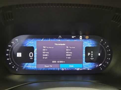 Certified 2023 Volvo XC60 B5 Plus w/ Protection Package Premier FWD image 16