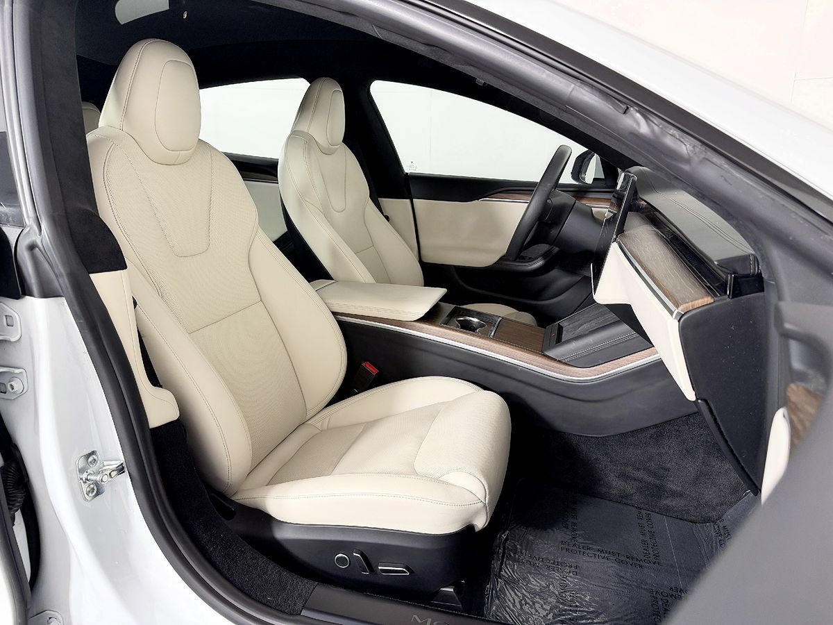 Used 2022 Tesla Model S AWD/4WD image 49