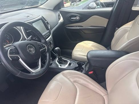 Used 2016 Jeep Cherokee Limited AWD/4WD image 14