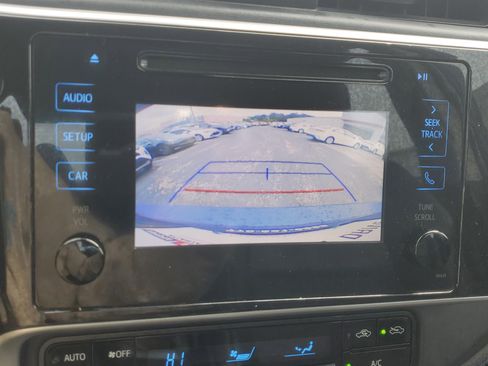 Used 2018 Toyota Corolla L image 22