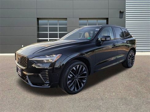 New 2026 Volvo XC60 B5 Ultra w/ Protection Package Premier image 3