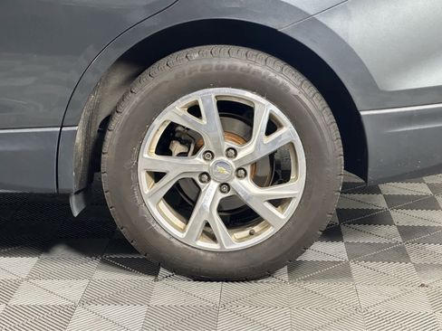 Used 2019 Chevrolet Equinox LT w/ Sun & Navigation Package image 23