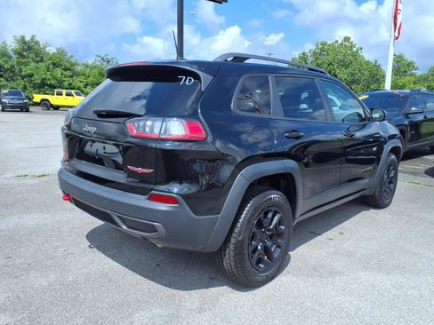 Used 2021 Jeep Cherokee Trailhawk image 15