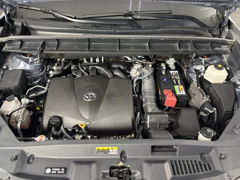 Used 2022 Toyota Highlander Platinum AWD/4WD image 6