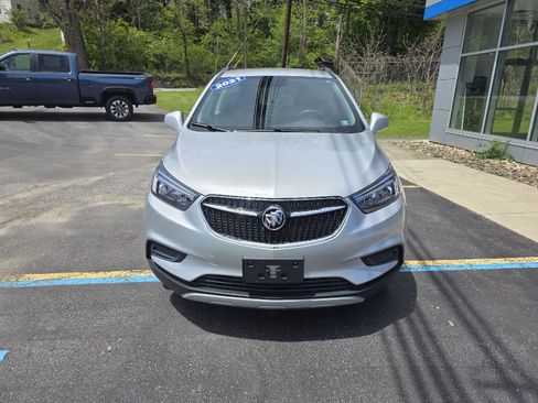 Used 2021 Buick Encore Preferred w/ Safety Package AWD/4WD image 2