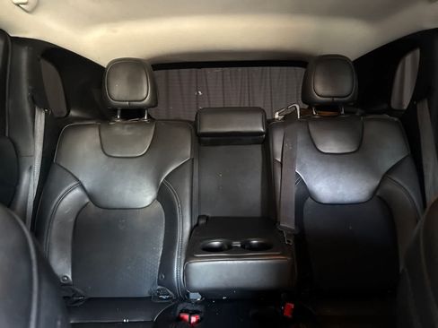 Used 2019 Jeep Cherokee Latitude Plus FWD image 22