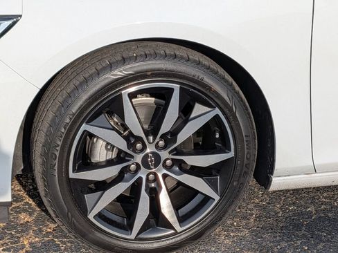Used 2024 Chevrolet Malibu RS FWD image 8
