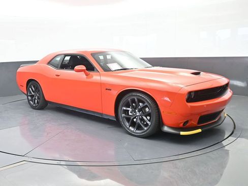 Used 2023 Dodge Challenger R/T w/ Blacktop Package image 8