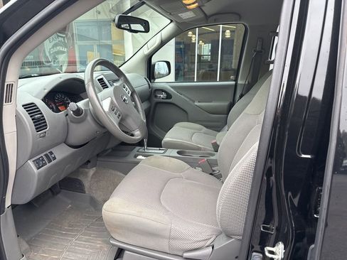 Used 2018 Nissan Frontier SV w/ Value Truck Package image 10
