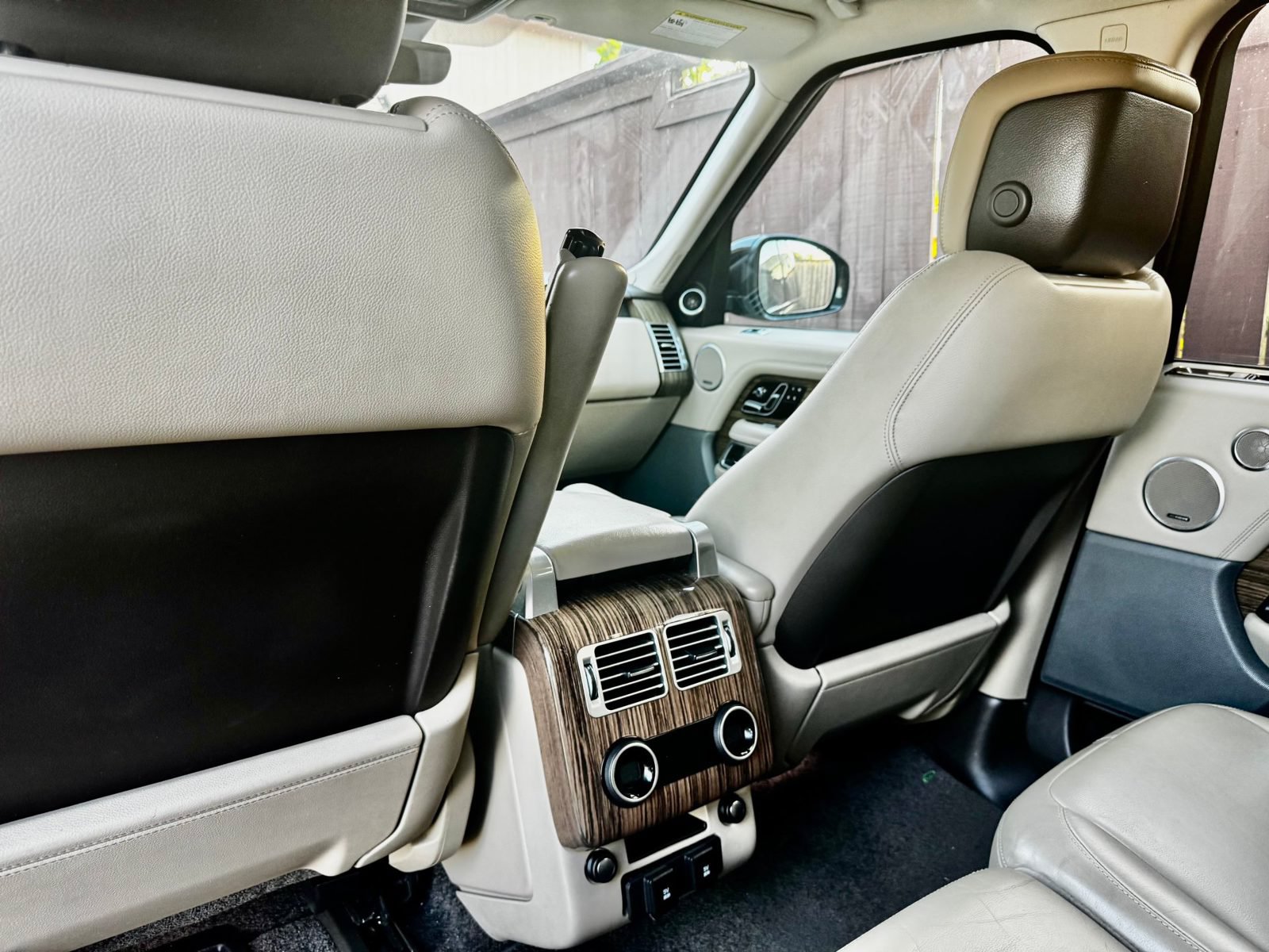 Used 2018 Land Rover Range Rover AWD/4WD image 9