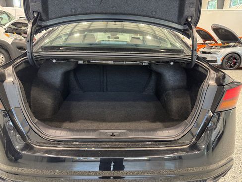Used 2025 Nissan Altima 2.5 S FWD image 8