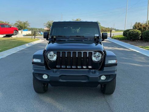 Used 2022 Jeep Wrangler Sport AWD/4WD image 8
