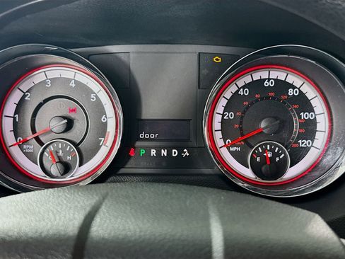 Used 2018 Dodge Grand Caravan SE w/ UConnect Hands-Free Group FWD image 14