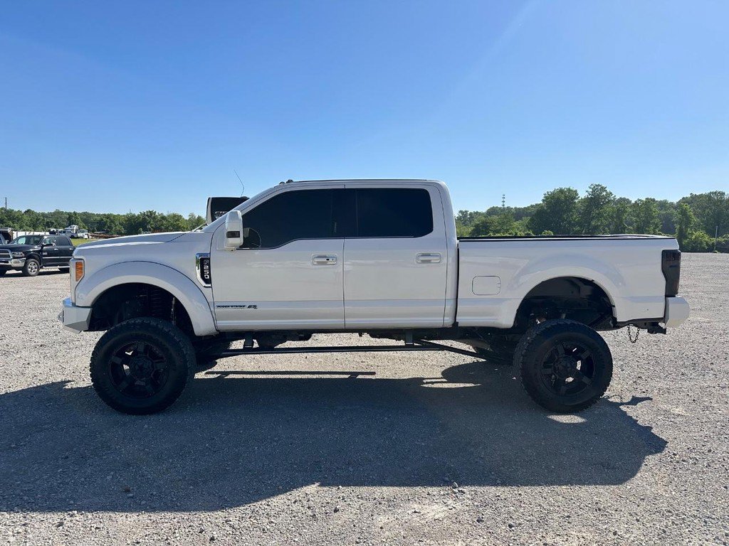 Used 2018 Ford F250 Platinum w/ Platinum Ultimate Package AWD/4WD image 8
