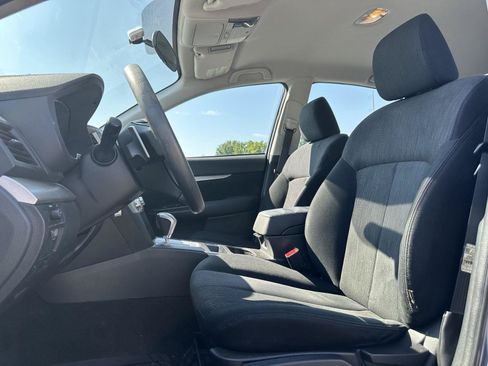 Used 2013 Subaru Legacy 2.5i AWD/4WD image 11