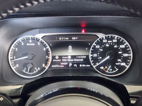 Used 2022 Nissan Pathfinder SV image 17