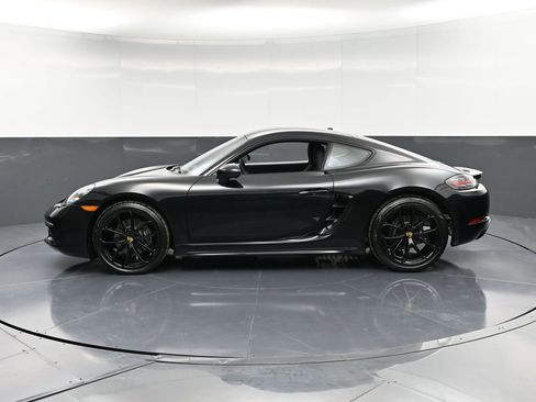 New 2025 Porsche 718 Cayman RWD image 2