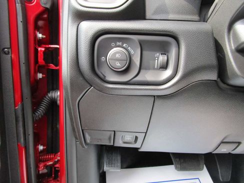 New 2025 RAM 3500 Tradesman image 19