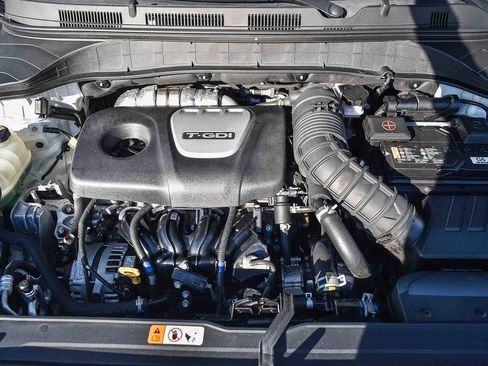 Used 2021 Hyundai Kona Limited image 25