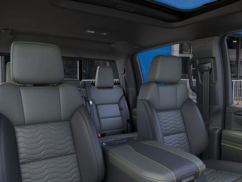 New 2025 Chevrolet Silverado 2500 ZR2 w/ Technology Package AWD/4WD image 24