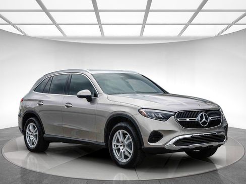Certified 2023 Mercedes-Benz GLC 300 4MATIC image 5