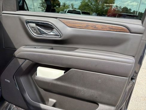 Used 2024 Chevrolet Tahoe Premier AWD/4WD image 42