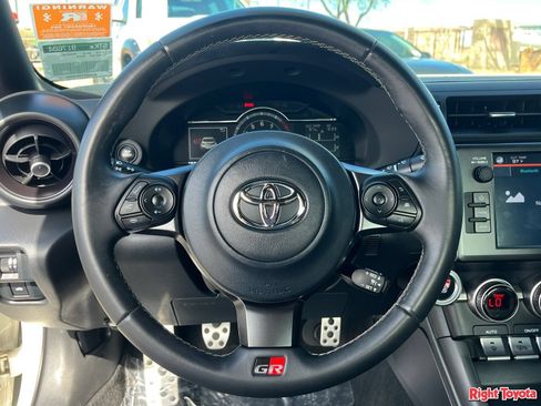 Certified 2025 Toyota GR86 Premium w/ ALL Weather Mat Package (TMS) RWD image 22