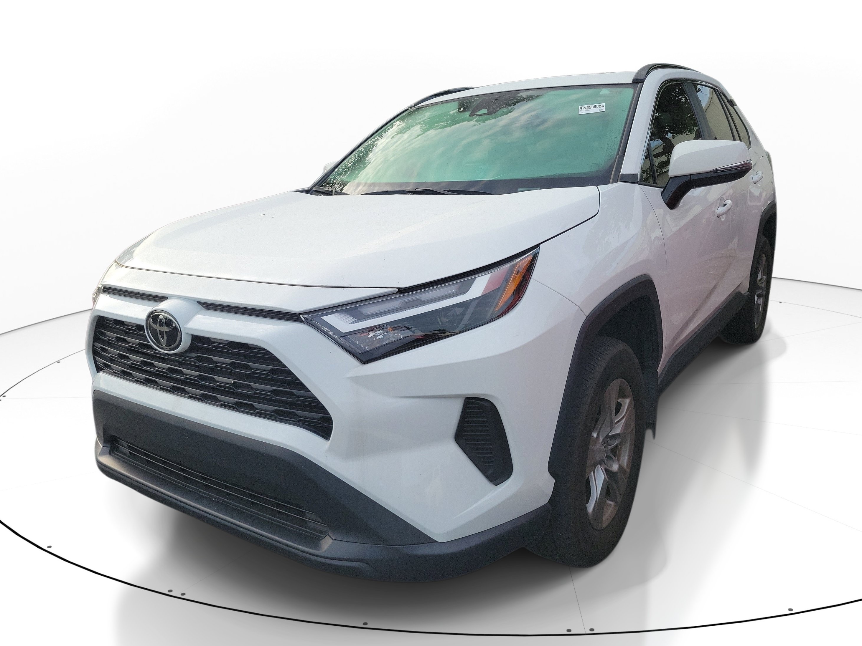 Used 2024 Toyota RAV4 XLE w/ Convenience Package FWD image 3