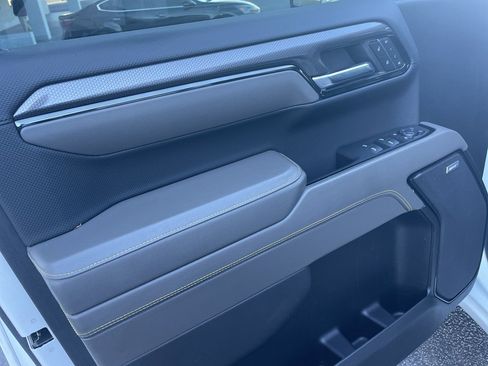 Used 2024 Chevrolet Silverado 1500 ZR2 w/ Technology Package image 14