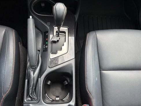 Used 2018 Toyota RAV4 SE w/ All Weather Liner Package AWD/4WD image 31