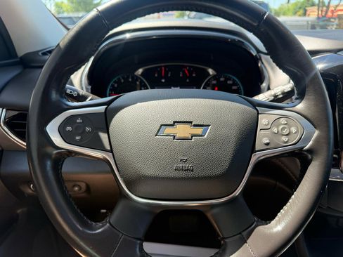 Used 2020 Chevrolet Traverse LT w/ LT Premium Package AWD/4WD image 24