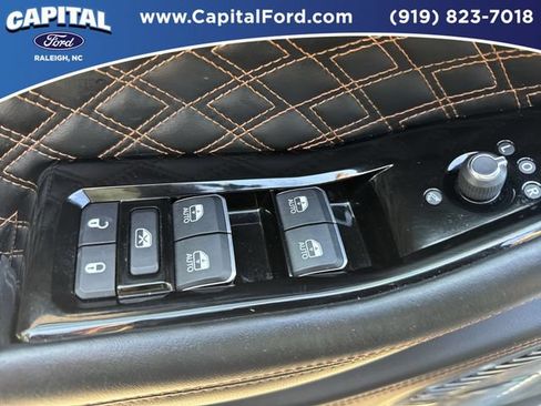 Used 2023 Jeep Grand Cherokee Summit AWD/4WD image 21